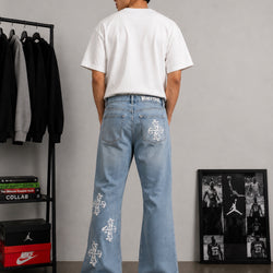 PU LOGO APPLIQUE SLIM FLARE DENIM PANT
